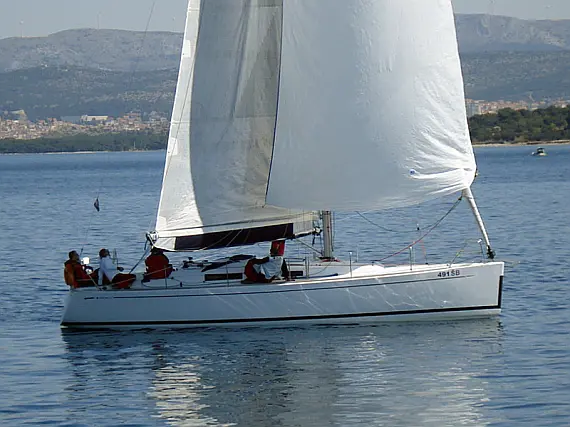 Bareboat Sail boat Grand Soleil 37 R Sportski Vuk - For Rental - Details