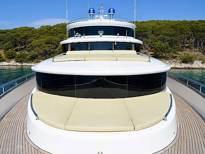 Johnson 87 - Johnson 87 Luxury yacht sunbath