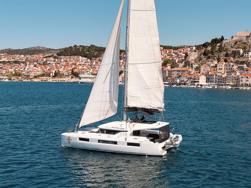 Lagoon 50