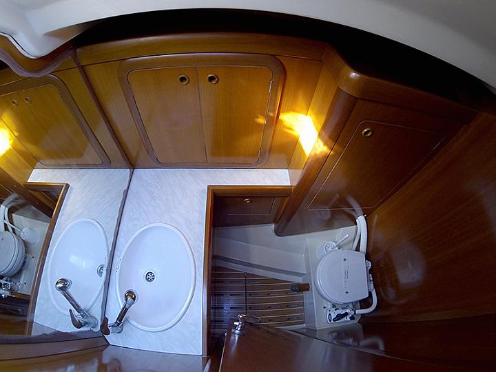 Grand Soleil 46.3 - Bathrooom