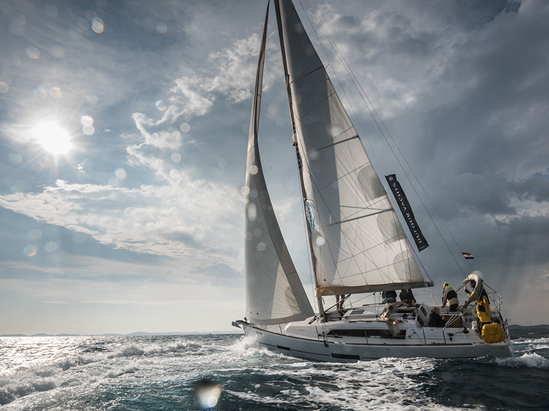 Dufour Yachts - Duour 382